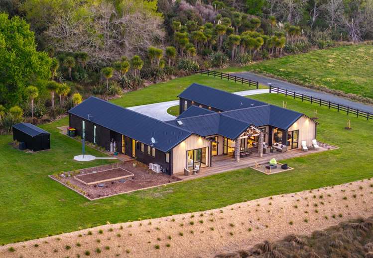 200 Potts Road Whitford_39