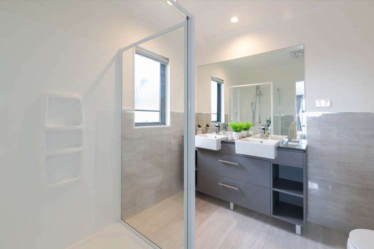 45 Mackay Drive Greenhithe_15