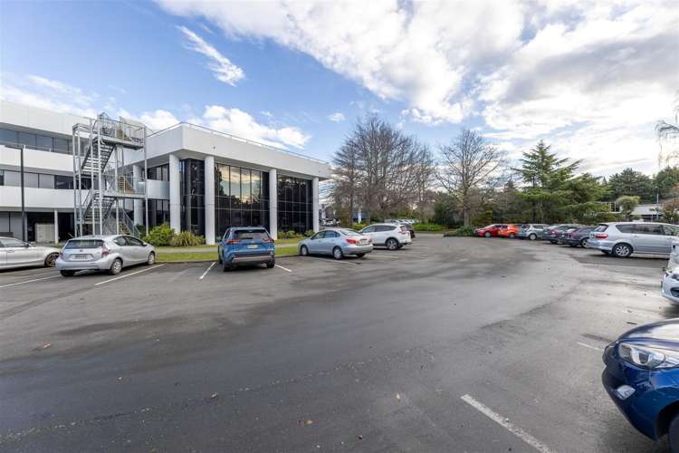 17 Sir William Pickering Drive Burnside_9