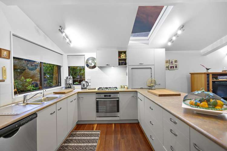 82 Omaha Drive Omaha_5