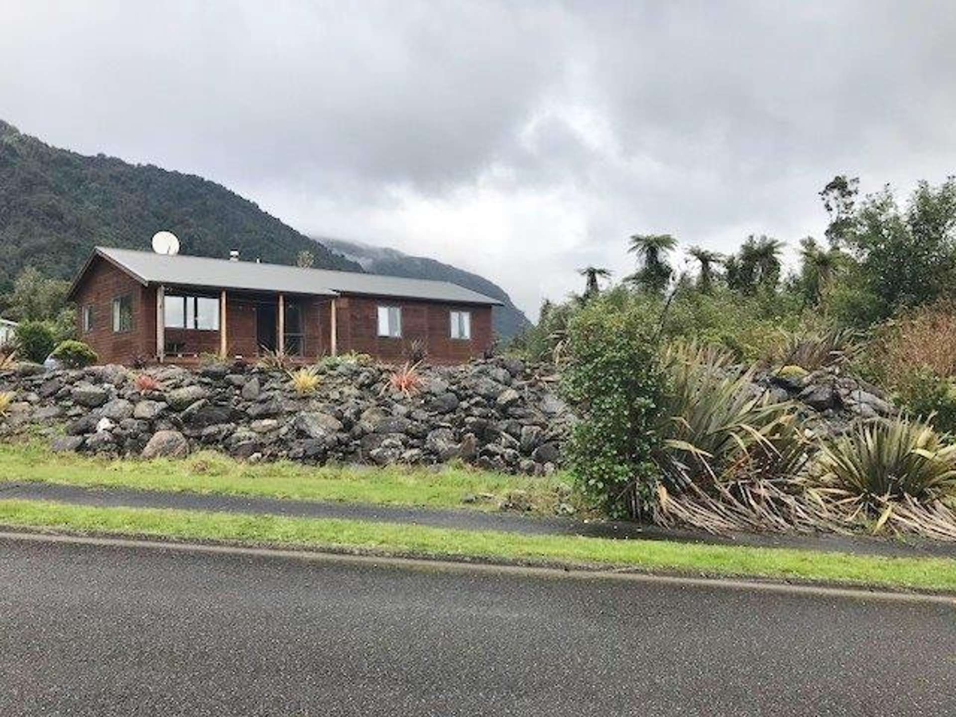20 Highlander Drive Franz Josef Glacier_0