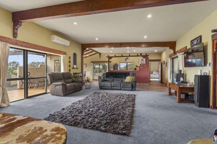 15 Waitarere Beach Road_3