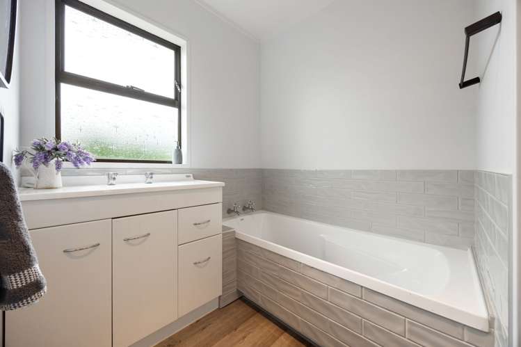 109 Comries Road Chartwell_13