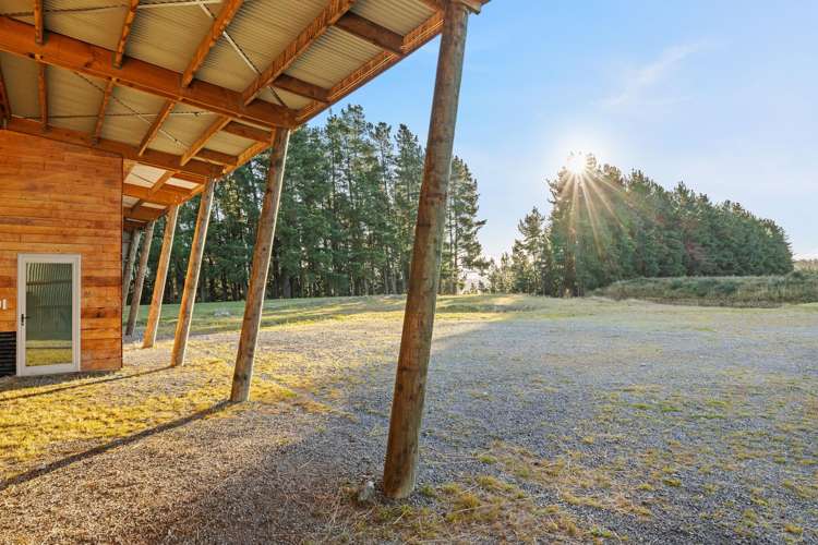 1591 Thongcaster Road Oxford_15