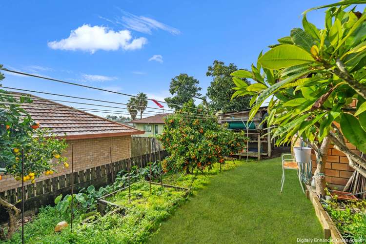 151 Naylors Drive Mangere_13