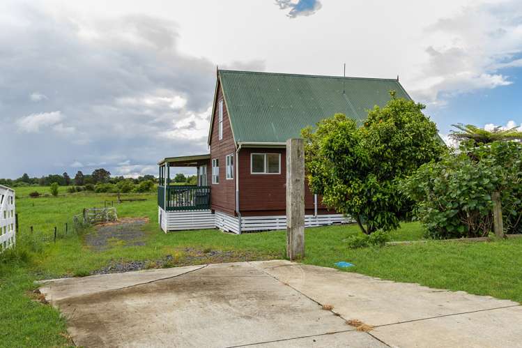 7  &  7A Stirling Street Te Aroha_1
