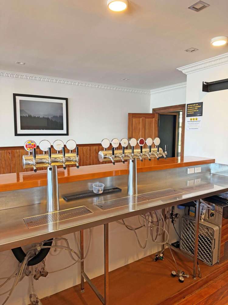 6 Birkdale Road Birkdale_4