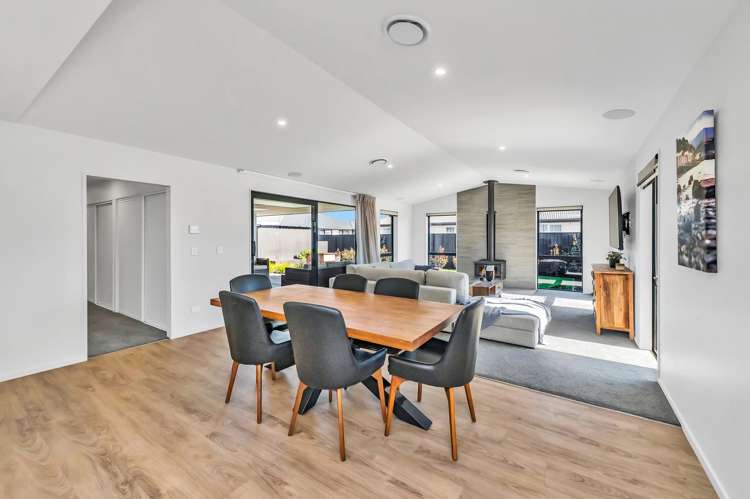 72 Halpin Drive Lincoln_6