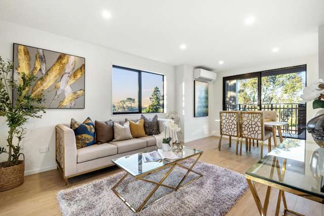 Contemporary Comforts, Coastal Outlook