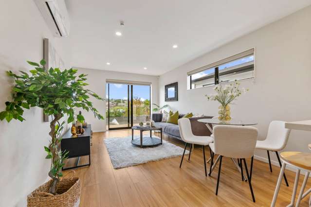 Great Value Lock & Leave in Top Location