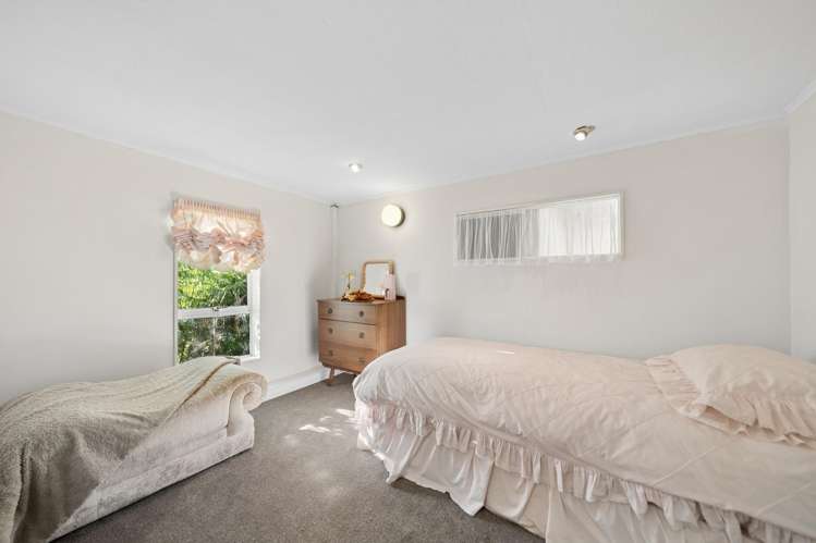 23 Ngahere Street Stokes Valley_15