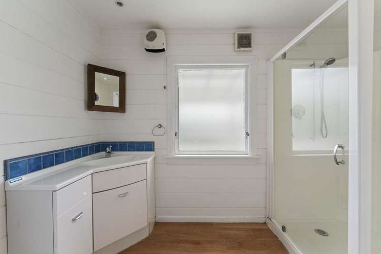 22 Hinemoa Avenue Taupo_15