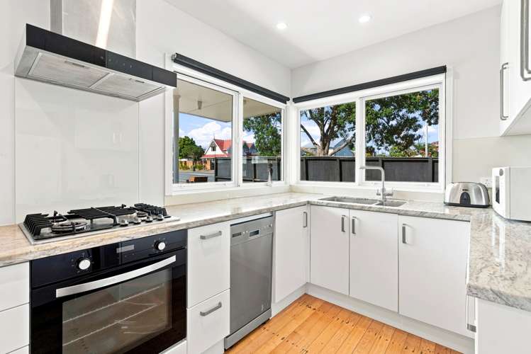 1/13 Esmonde Road Takapuna_19
