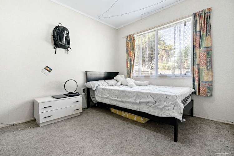 2/8 Kelvin Road Papakura_7