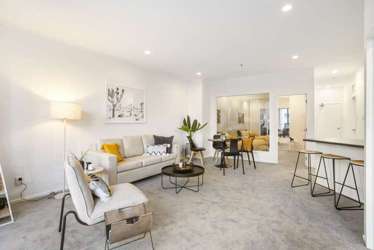 6F/105 Albert Street_0