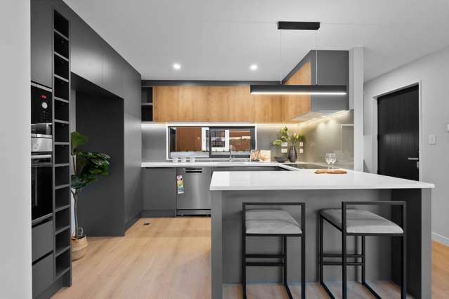 Modern Coastal Living – Best Value in the Bays