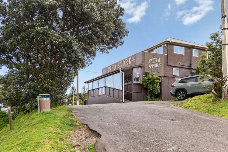 5 Sylvan Glade Piha_16