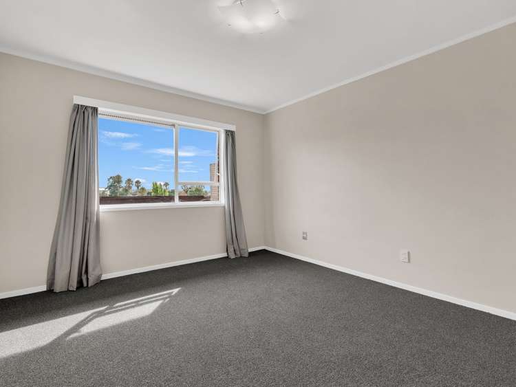 2/30 Simkin Avenue_4