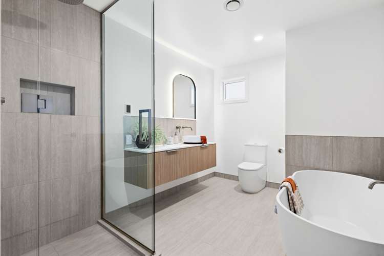 2 Charters Lane Stoke_8