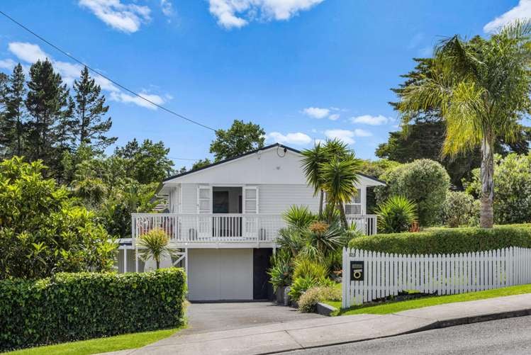 121 Taikata Road Te Atatu Peninsula_1