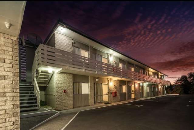 5/795 Heaphy Terrace 1055_1