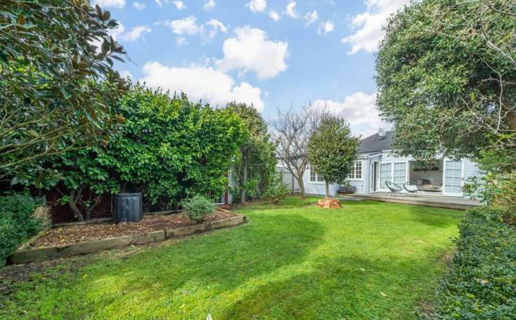  369 Jackson Street Petone_11