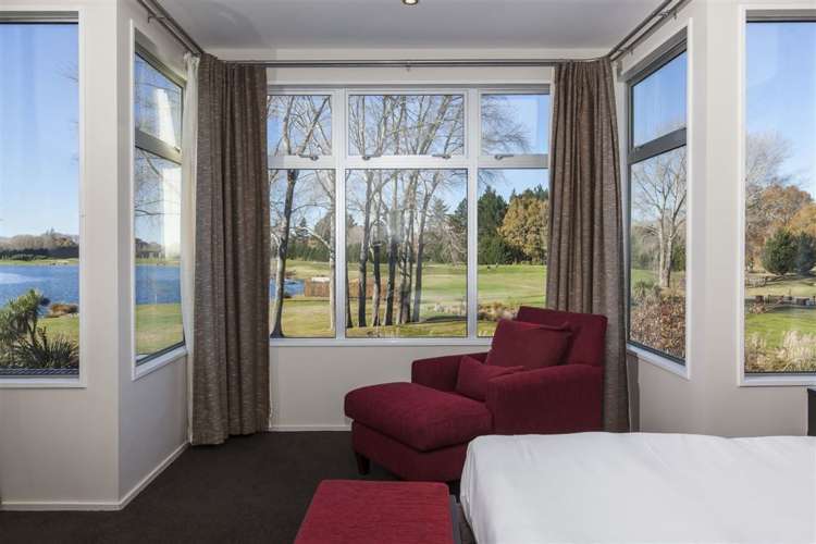 2/6 Harts Creek Lane Northwood_8