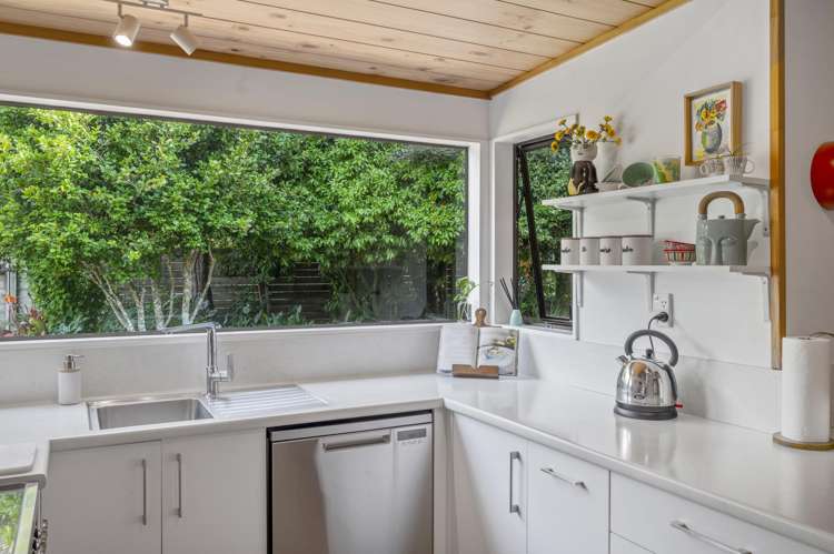 10 Wharetoroa Drive Rotoiti Forest_10