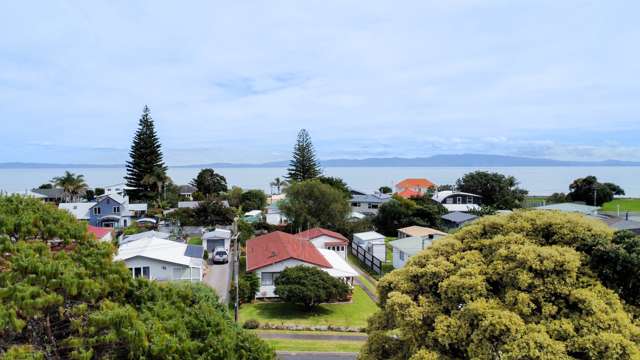 35 West Crescent Te Puru_2