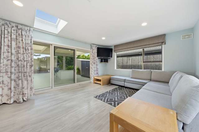 6 Fratley Avenue Farm Cove_3