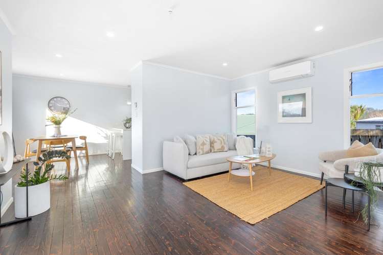 84 Glengarry Road Glen Eden_8