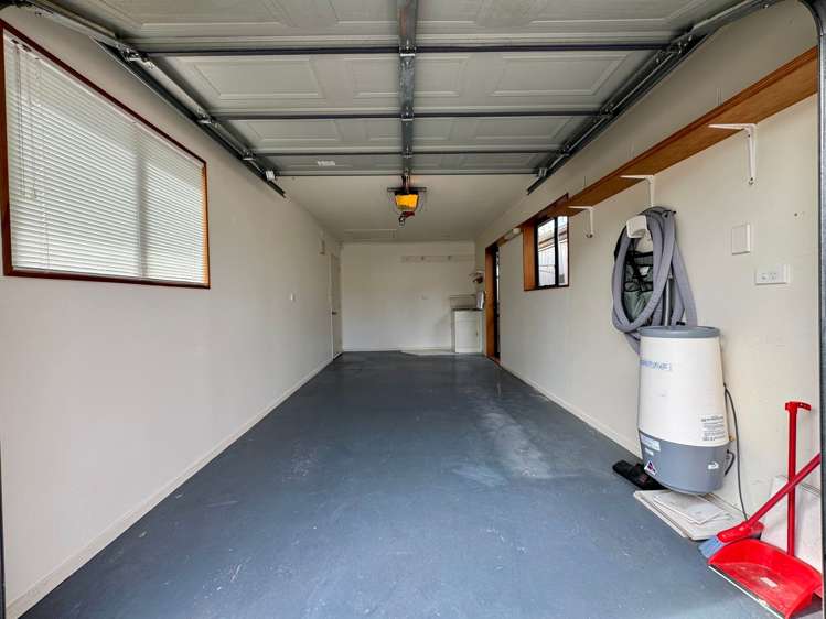 6 Red Hibiscus Road Stanmore Bay_16