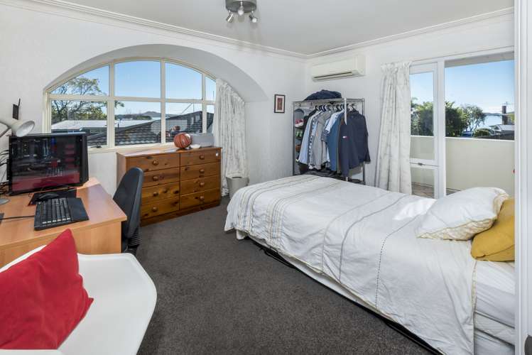 2 Pleasant Place Mellons Bay_11