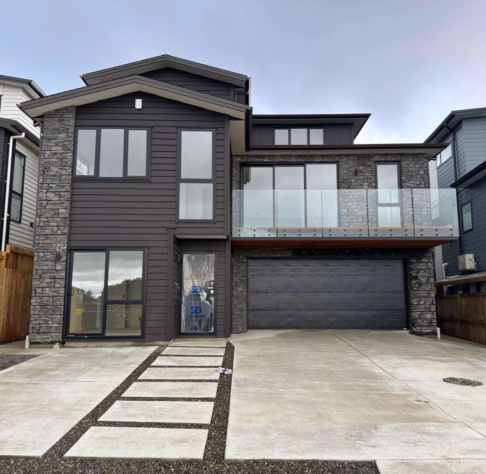 16 Grand Ridge Avenue Flat Bush_0