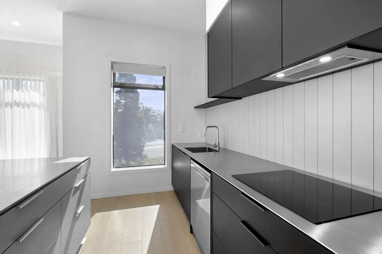 30c Waiwaka Terrace Strandon_5