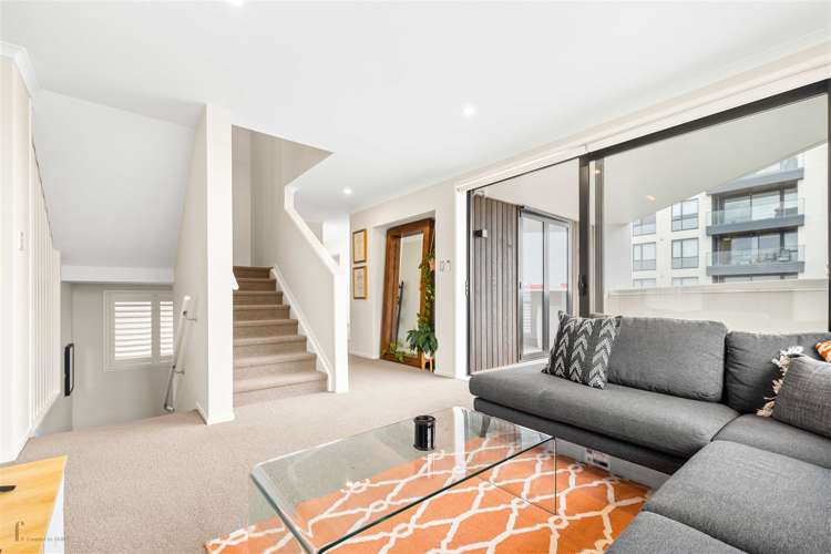 72 Squadron Drive Hobsonville_12