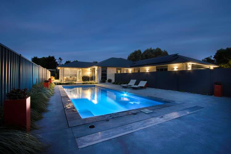 36 The Loop Meeanee_20