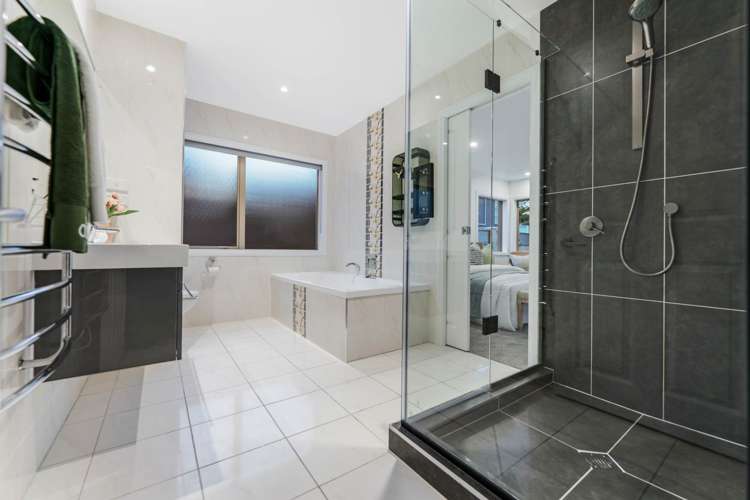 90a Marine Parade Mellons Bay_32