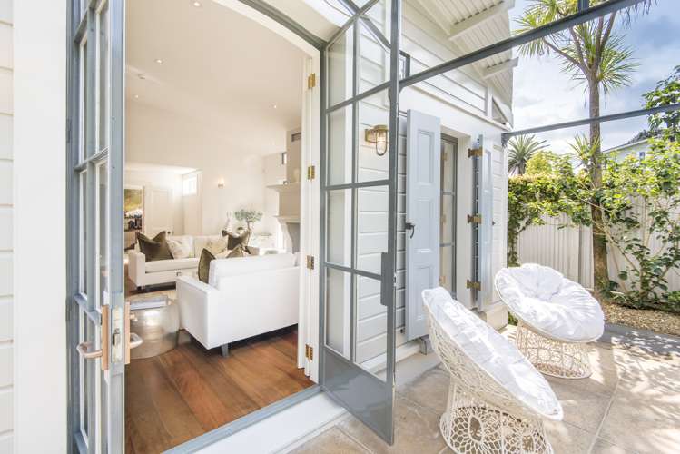 8 Arawa Avenue Devonport_4