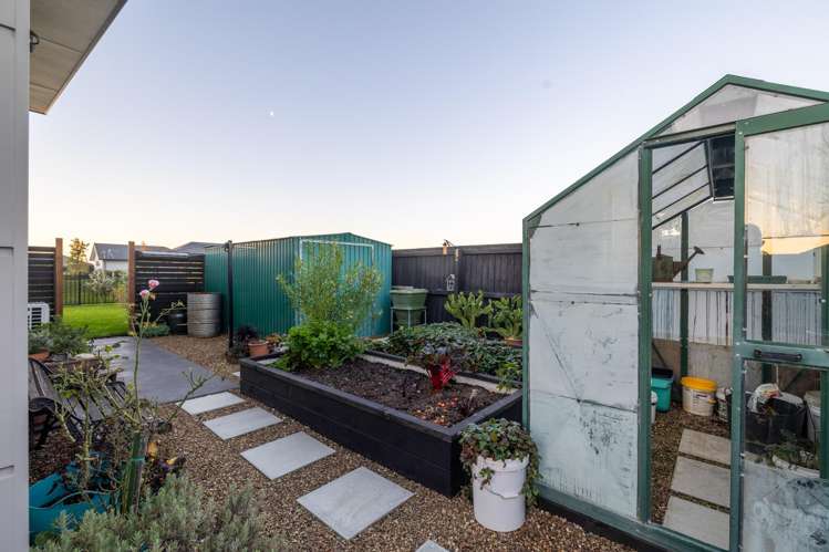 39 Blunden Road Lincoln_19