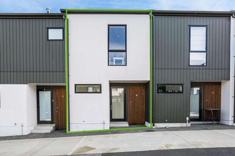 10/6 Oswald Crescent Paparangi_17