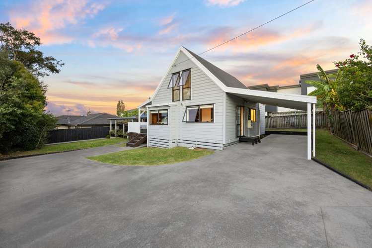 4037A Great North Road Glen Eden_18