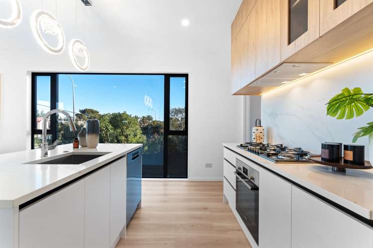 73 Wiseley Road West Harbour_8