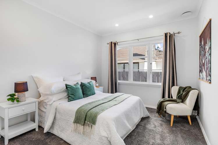 44 Palmer Crescent Silverstream_11