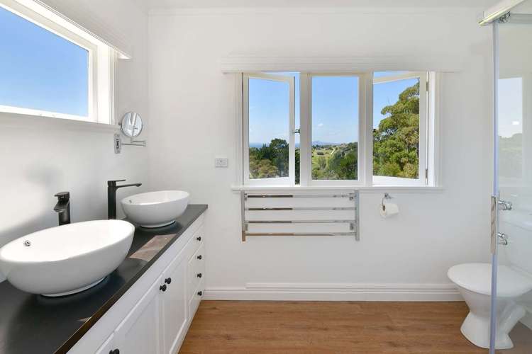 1141 Whangaparaoa Road Tindalls Beach_11