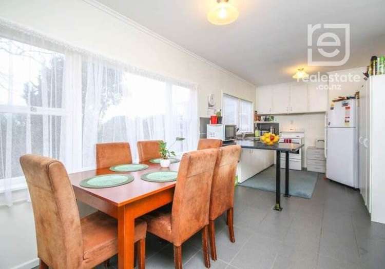 21 McClintock Road Massey_11