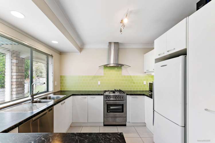 53 Wairere Road The Gardens_10