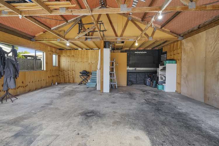 11 Stevenson Place Leamington_23