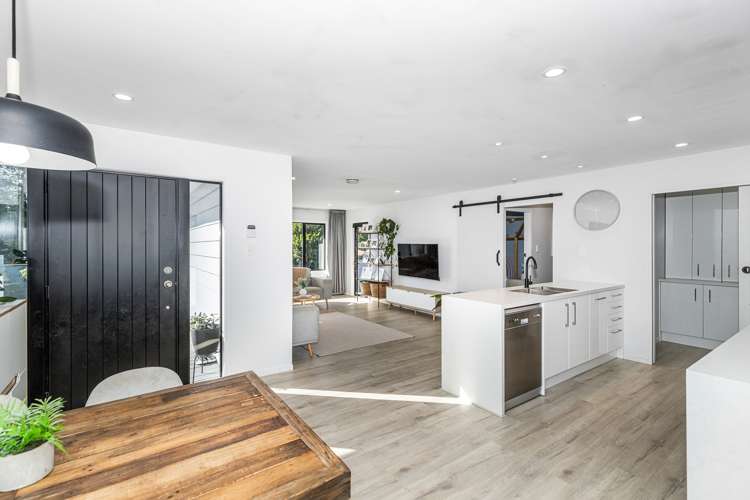 4 Robyn Place Dinsdale_11