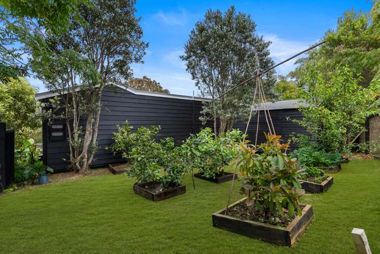 415 Redoubt Road Totara Park_21